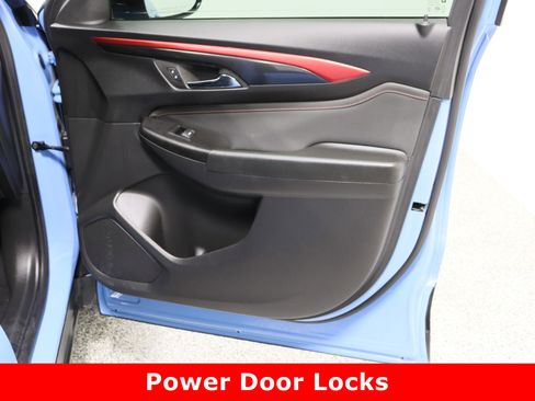 Used 2024 Chevrolet TrailBlazer RS w/ Convenience Package image 35