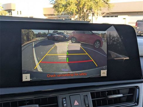 Certified 2025 Lexus ES 300h w/ Premium Package image 18