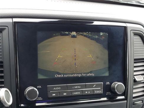 Certified 2024 Nissan Titan SV w/ SV Convenience Package image 16