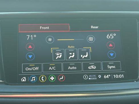 Used 2023 Buick Enclave Essence FWD image 31