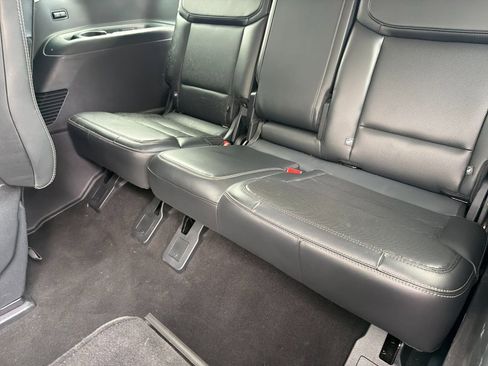 Used 2025 Ford Expedition Platinum AWD/4WD image 14