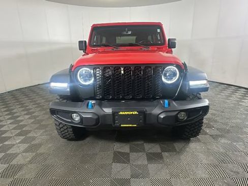 Used 2023 Jeep Wrangler Unlimited w/ Cold Weather Group AWD/4WD image 7