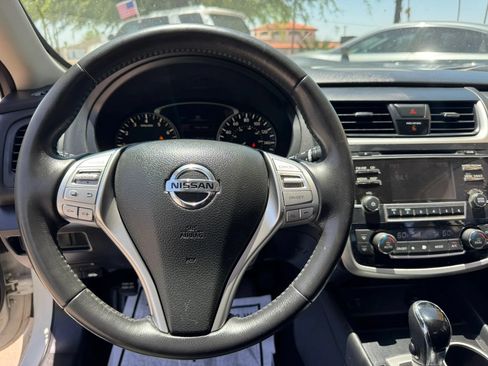 Used 2018 Nissan Altima 2.5 SV FWD image 18