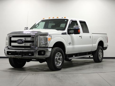 Used 2015 Ford F350 Lariat w/ Chrome Package image 8
