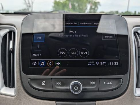 Used 2023 Chevrolet Malibu LS FWD image 25