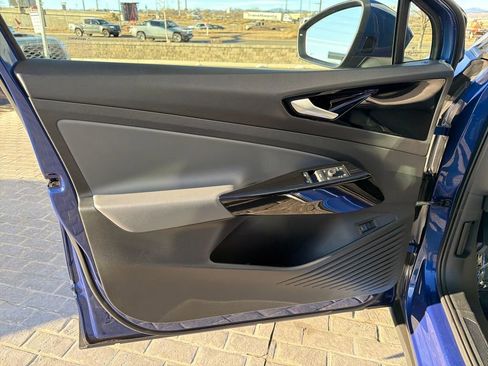 Certified 2021 Volkswagen ID.4 Pro S w/ Gradient Package image 12