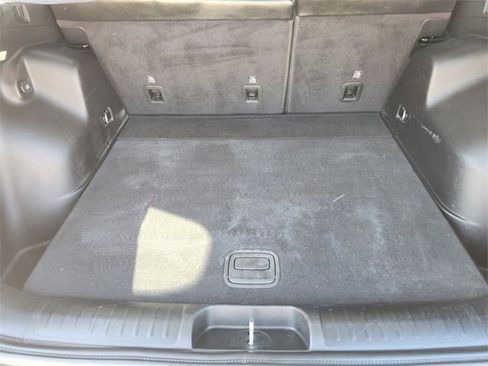 Used 2019 Jeep Cherokee Latitude Plus image 31