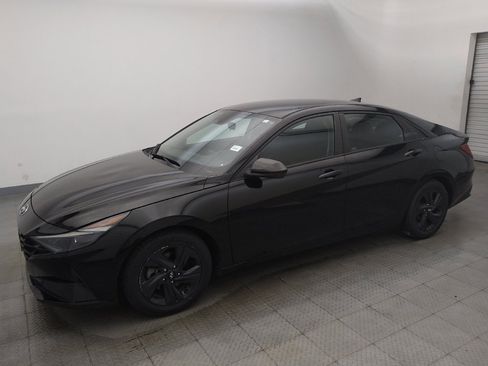 Used 2022 Hyundai Elantra Blue w/ Cargo Package FWD image 2
