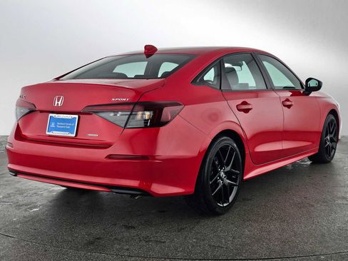 Used 2025 Honda Civic Sport image 3