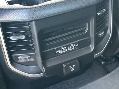 Used 2025 RAM 1500 Big Horn RWD image 16
