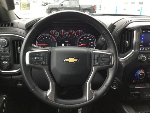 Used 2022 Chevrolet Silverado 1500 LTZ image 18