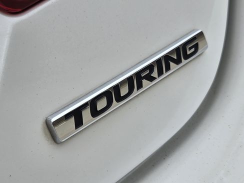 Used 2018 Honda Accord Touring image 33
