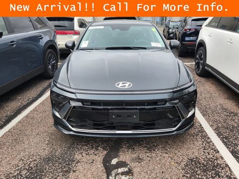 Used 2025 Hyundai Sonata SEL FWD image 3