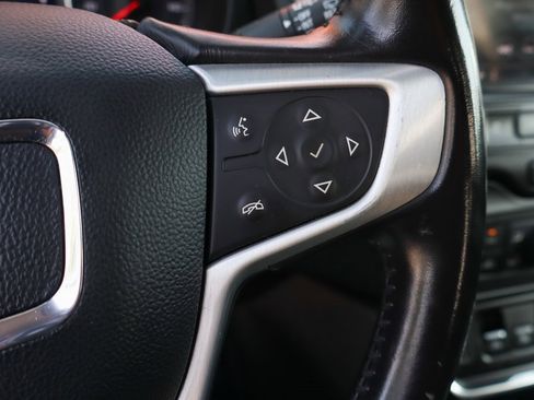 Used 2020 GMC Terrain SLE w/ Driver Convenience Package image 25