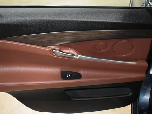 Used 2011 BMW 535i xDrive image 49