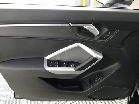 Certified 2025 Audi Q3 2.0T Premium Plus w/ Premium Plus Package image 10