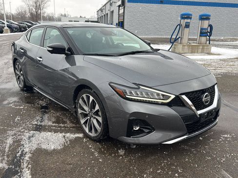 Used 2022 Nissan Maxima Platinum w/ Sport Mat Group image 9