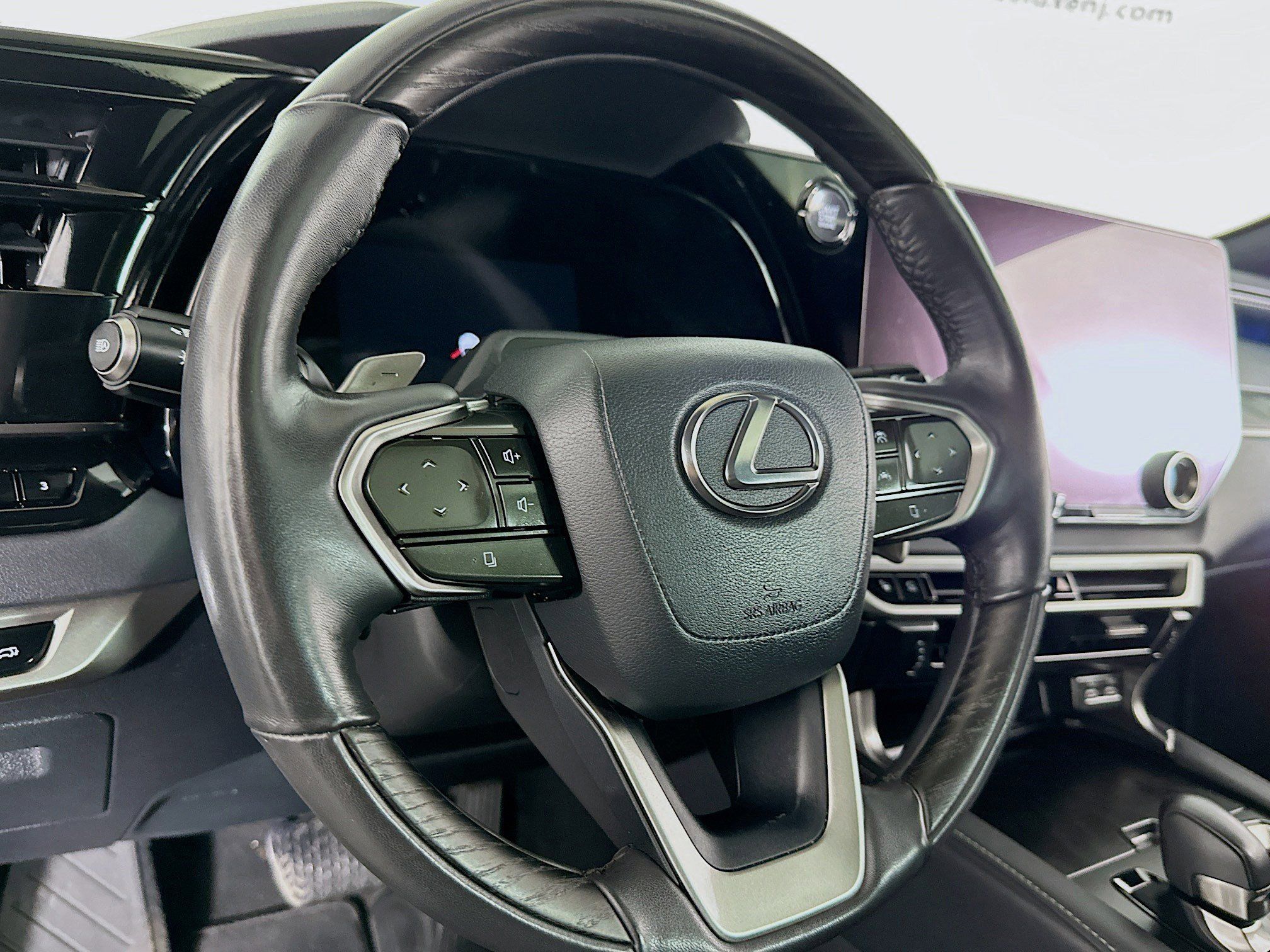 Used 2024 Lexus RX 350 Premium Plus w/ Convenience Package AWD/4WD image 8