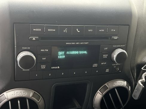 Used 2017 Jeep Wrangler Willys Wheeler image 13