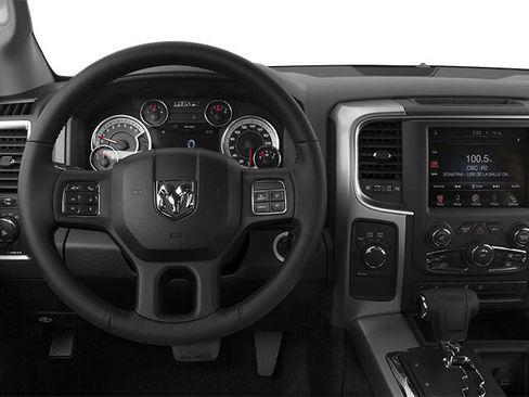 Used 2014 RAM 1500 Laramie AWD/4WD image 9
