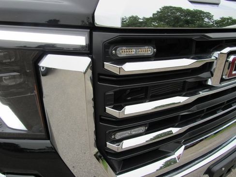 Used 2024 GMC Sierra 3500 SLE w/ SLE Convenience Package AWD/4WD image 6