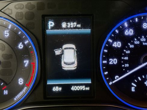 Used 2020 Hyundai Kona Ultimate image 13