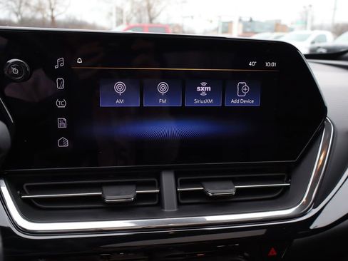 Used 2025 Chevrolet Trax RS w/ Sunroof Package image 21