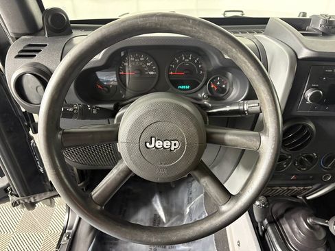 Used 2009 Jeep Wrangler X AWD/4WD image 19
