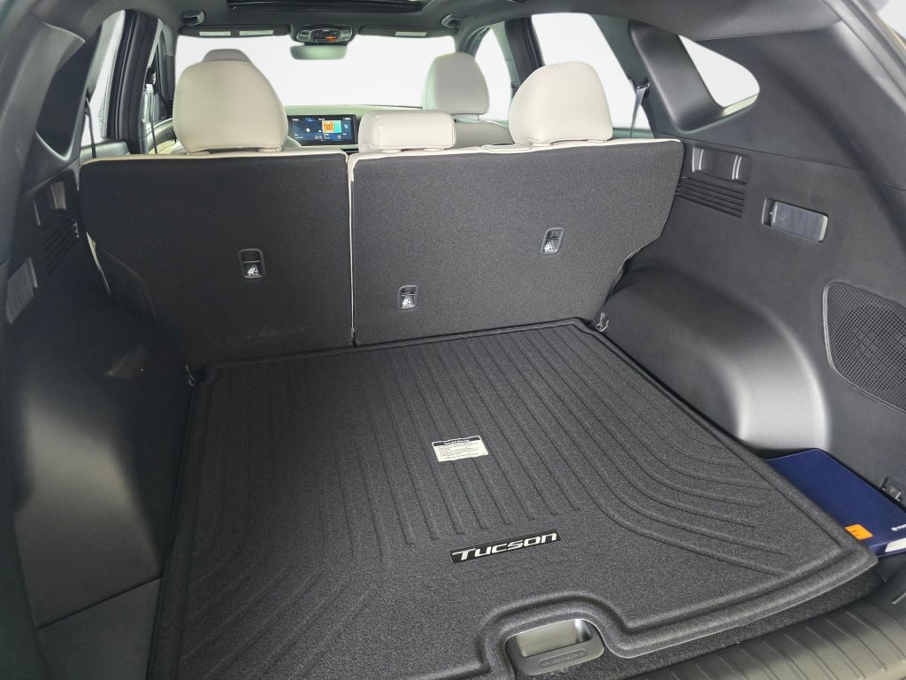 New 2026 Hyundai Tucson Limited AWD/4WD image 18