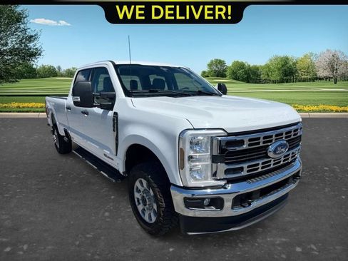 Used 2024 Ford F350 XLT AWD/4WD image 3