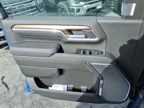 New 2026 Chevrolet Silverado 2500 High Country w/ High Country Premium Package AWD/4WD image 10
