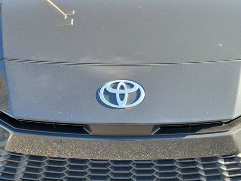 Certified 2025 Toyota Camry SE image 4