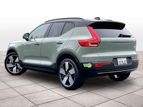 Used 2023 Volvo XC40 Recharge Ultimate image 15