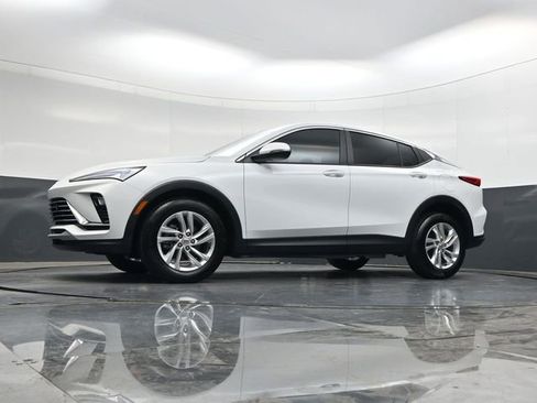 Used 2025 Buick Envista Preferred image 27