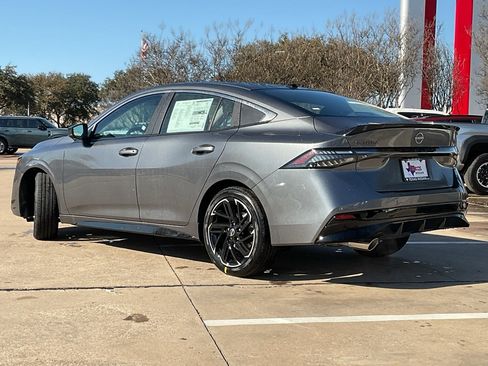 New 2026 Nissan Sentra SR image 7