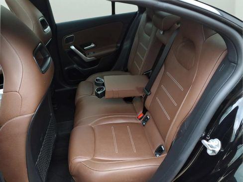 Used 2022 Mercedes-Benz CLA 250 image 34