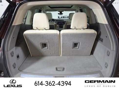 Used 2023 Cadillac XT6 Premium Luxury w/ Technology Package FWD image 22