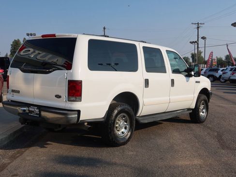 Used 2004 Ford Excursion XLT image 5