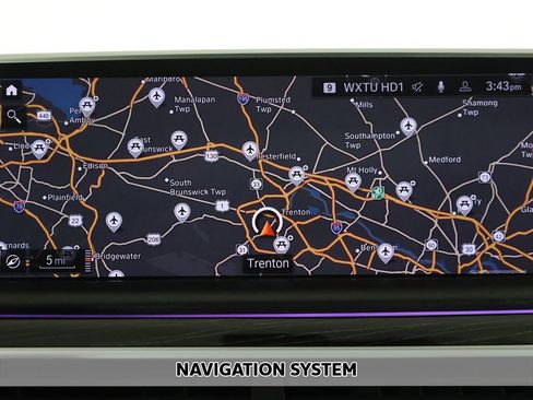 Used 2021 BMW 740i xDrive w/ Premium Package image 3