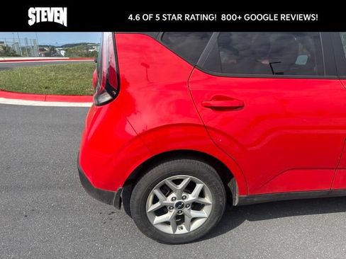 Used 2024 Kia Soul LX w/ Option Group 015 FWD image 7