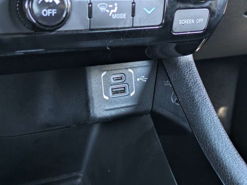Used 2023 Jeep Compass Trailhawk AWD/4WD image 21