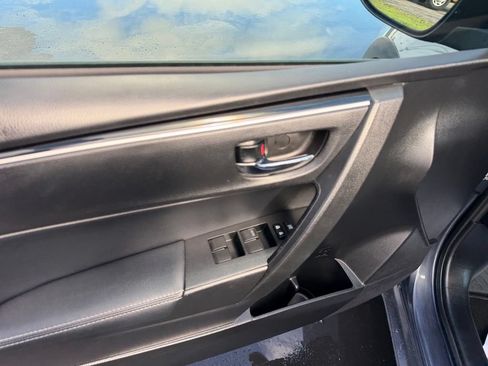 Used 2017 Toyota Corolla XLE FWD image 12