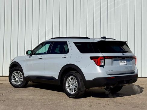 New 2026 Ford Explorer Active image 3