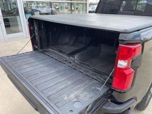 Used 2022 Chevrolet Silverado 1500 RST w/ Convenience Package II AWD/4WD image 15