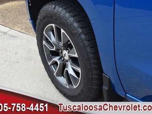 Used 2023 Chevrolet Silverado 1500 RST AWD/4WD image 15