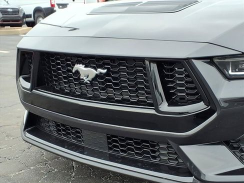 Used 2024 Ford Mustang GT Premium image 33