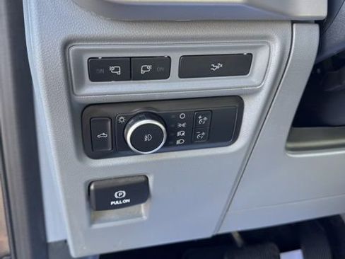 Certified 2022 Ford F150 XLT w/ Equipment Group 302A High image 18