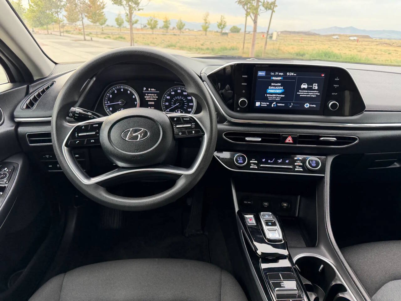 Used 2021 Hyundai Sonata SEL w/ Preferred Accessory Package FWD image 22