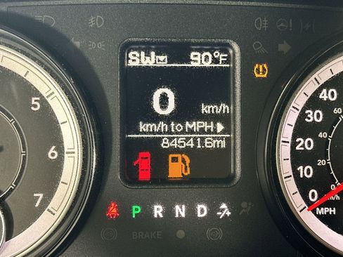 Used 2021 RAM 1500 Classic SLT AWD/4WD image 15