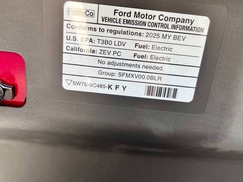 Used 2025 Ford Mustang Mach-E Select w/ Interior Protection Package image 10